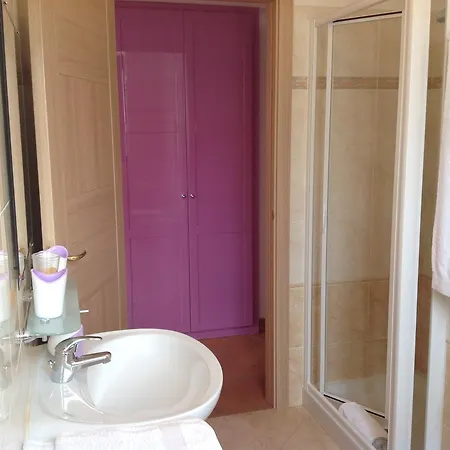 La Folaga Bed & Breakfast 3*