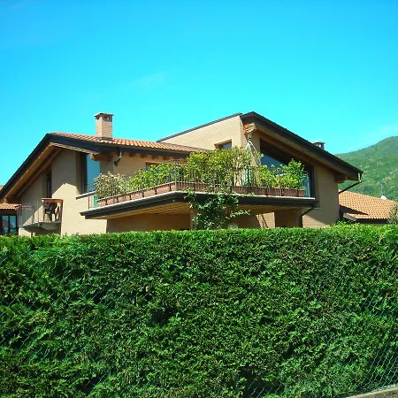 La Folaga 3*
